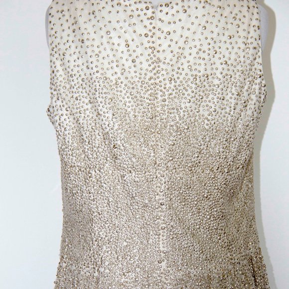 Carmen Marc Valvo Formal Dress Ivory White Bead Mesh Wedding Medium 1795$ - Picture 5 of 6